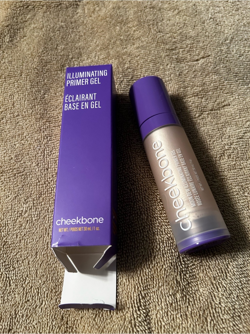Cheekbone Illuminating Primer Gel in Moon Dew